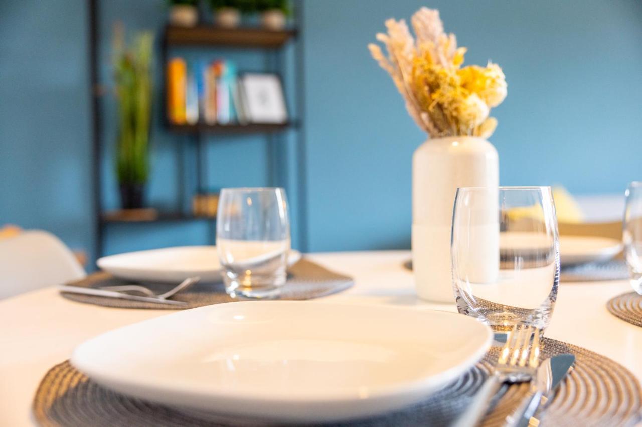 E&K Living - Design Apartment - 2 Bedrooms - Kitchen - Free Parking Аугсбург Екстер'єр фото